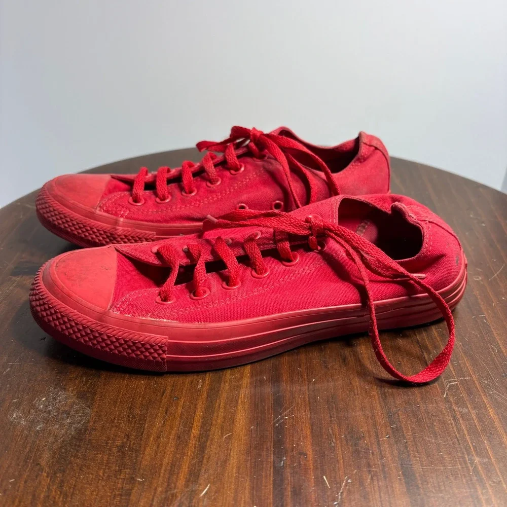 Converse Shoes Mens 6 Womens 8 Red Chuck Taylor All Star Monochrome Low Top - Picture 1 of 10